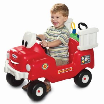 LITTLE TIKES SPRAY & RESCUE FIRE TRUCK - Image 3